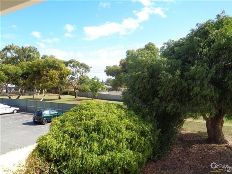 13/15 Corvus Place, Rockingham WA 6168
