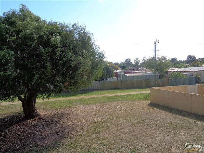 13/15 Corvus Place, Rockingham WA 6168