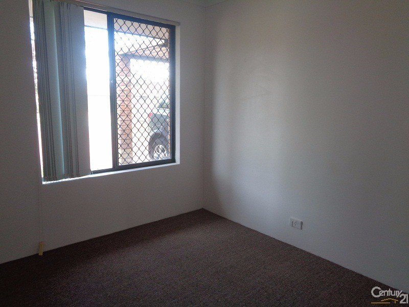 3/83 Woodbridge Drive, Cooloongup WA 6168