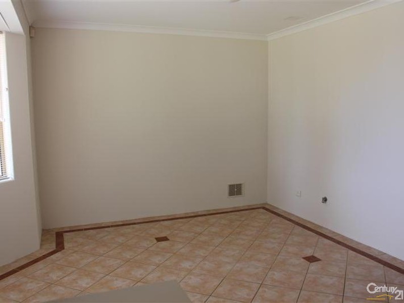 13 Moreton Crescent, Warnbro WA 6169