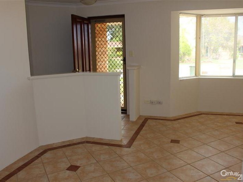 13 Moreton Crescent, Warnbro WA 6169