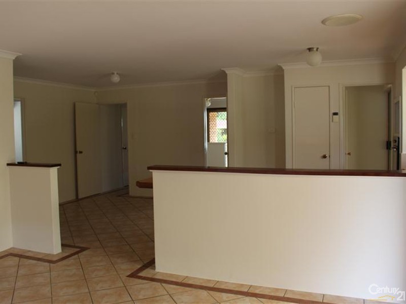 13 Moreton Crescent, Warnbro WA 6169