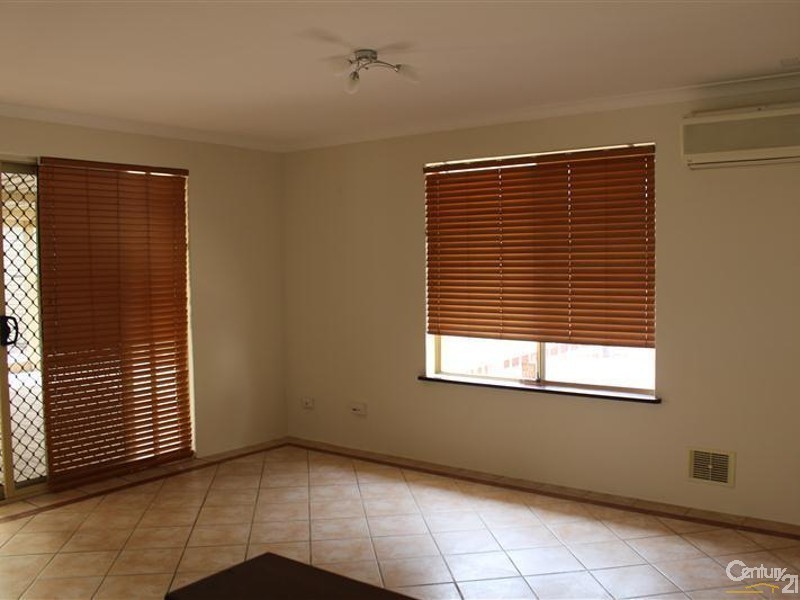 13 Moreton Crescent, Warnbro WA 6169