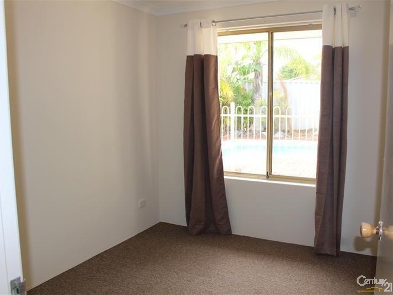 13 Moreton Crescent, Warnbro WA 6169