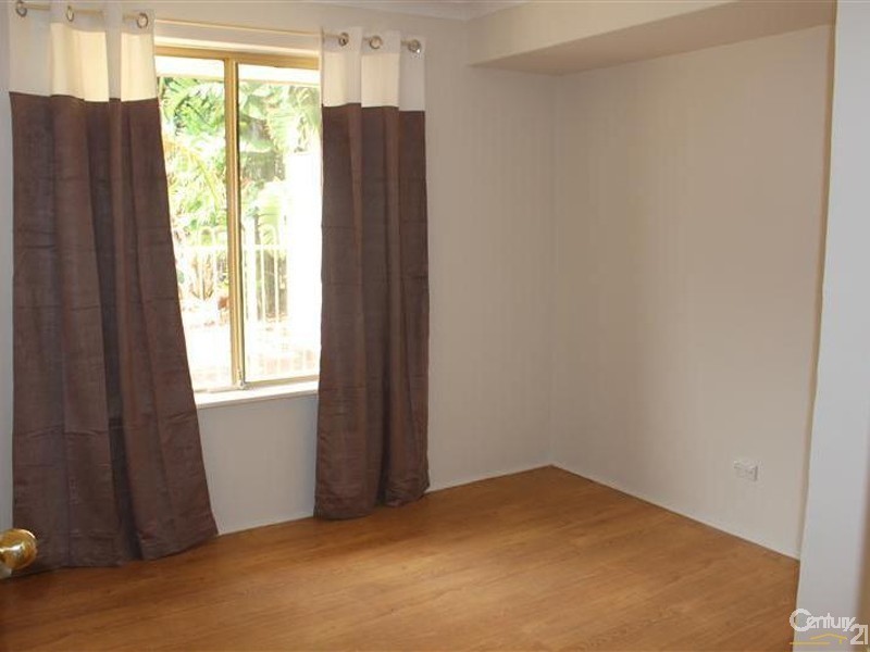 13 Moreton Crescent, Warnbro WA 6169