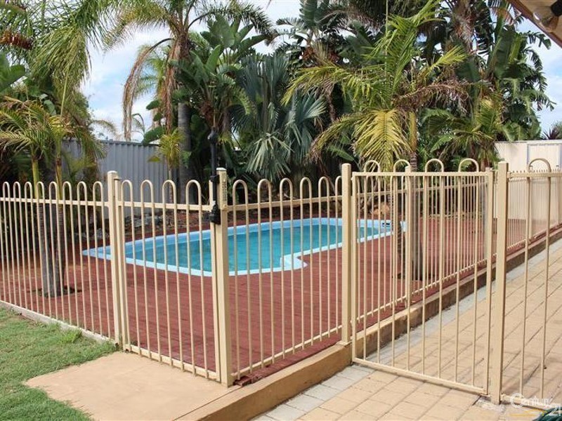 13 Moreton Crescent, Warnbro WA 6169