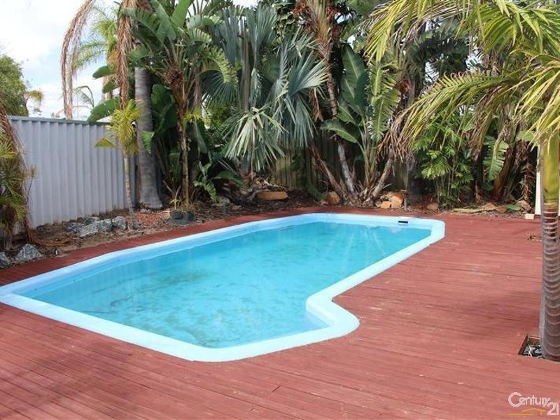 13 Moreton Crescent, Warnbro WA 6169