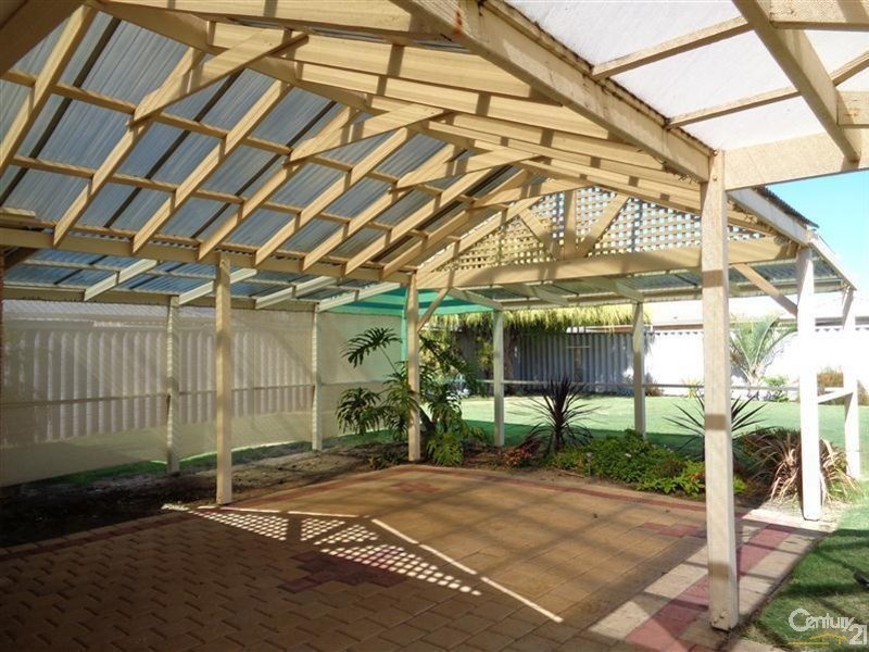 6 Cocos Court, Warnbro WA 6169