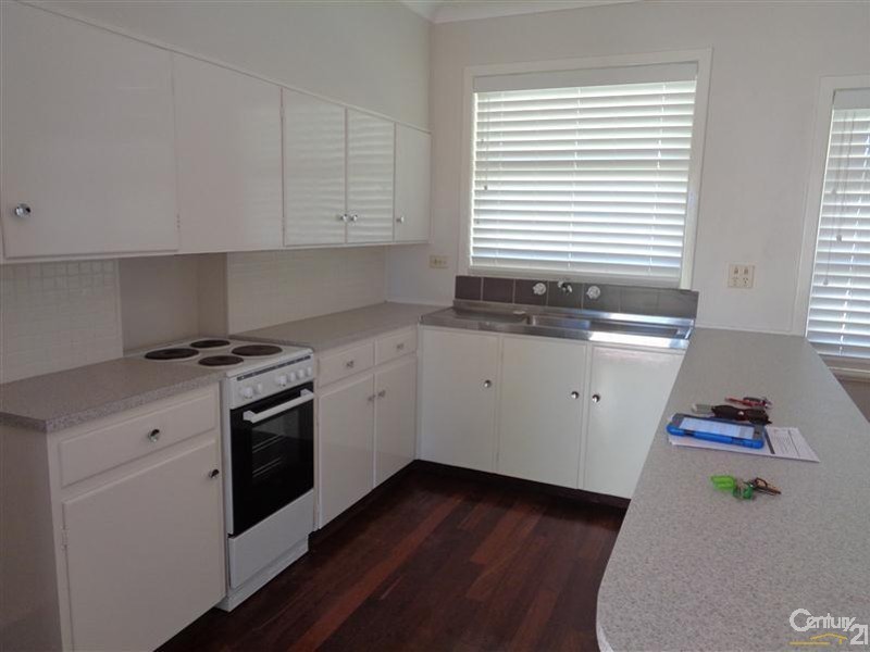 128 Kent Street, Rockingham WA 6168