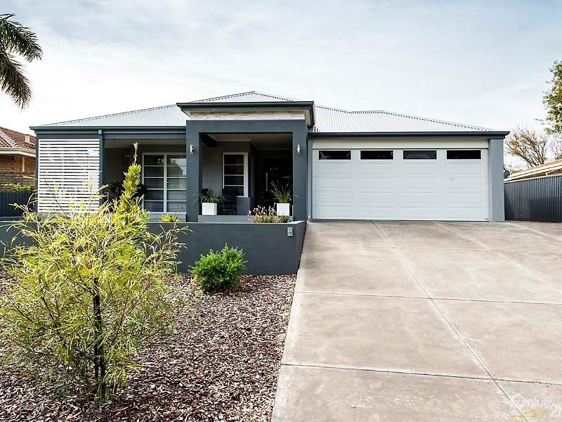 9 Torcross Street, Warnbro WA 6169