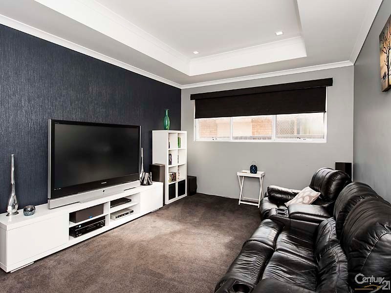 9 Torcross Street, Warnbro WA 6169