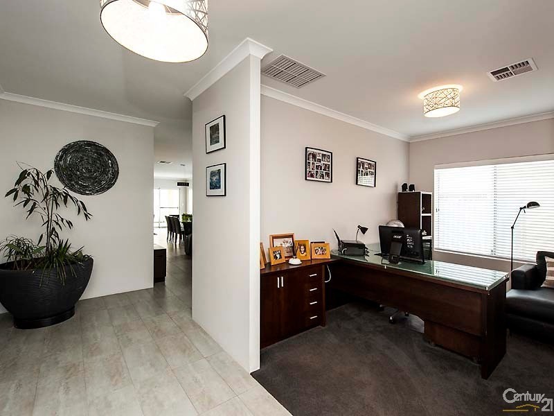 9 Torcross Street, Warnbro WA 6169