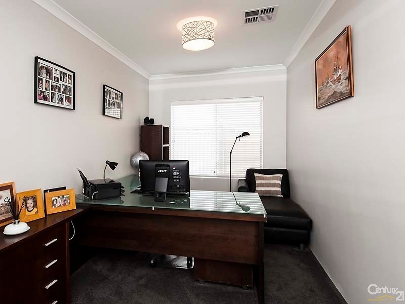 9 Torcross Street, Warnbro WA 6169