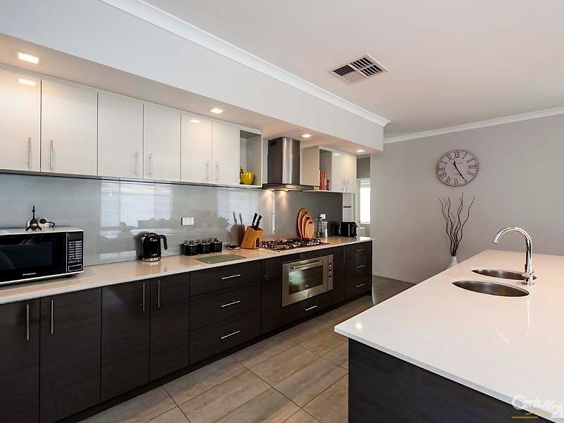 9 Torcross Street, Warnbro WA 6169