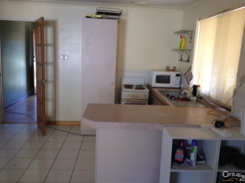 14 Senegal Grove, Warnbro WA 6169