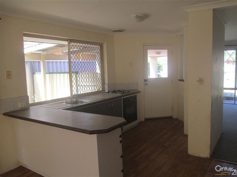 6  Luderick Grove, Warnbro WA 6169