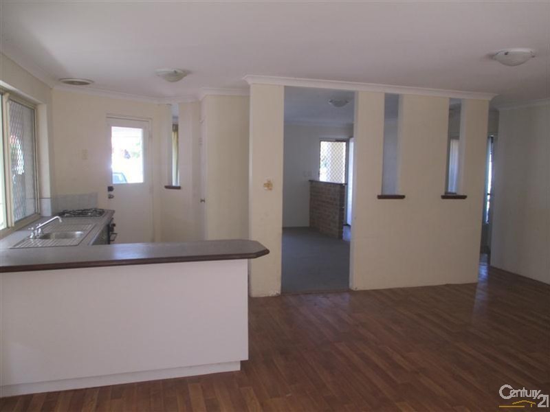 6  Luderick Grove, Warnbro WA 6169