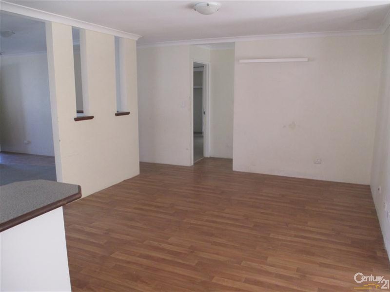 6  Luderick Grove, Warnbro WA 6169