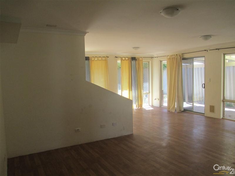 6  Luderick Grove, Warnbro WA 6169