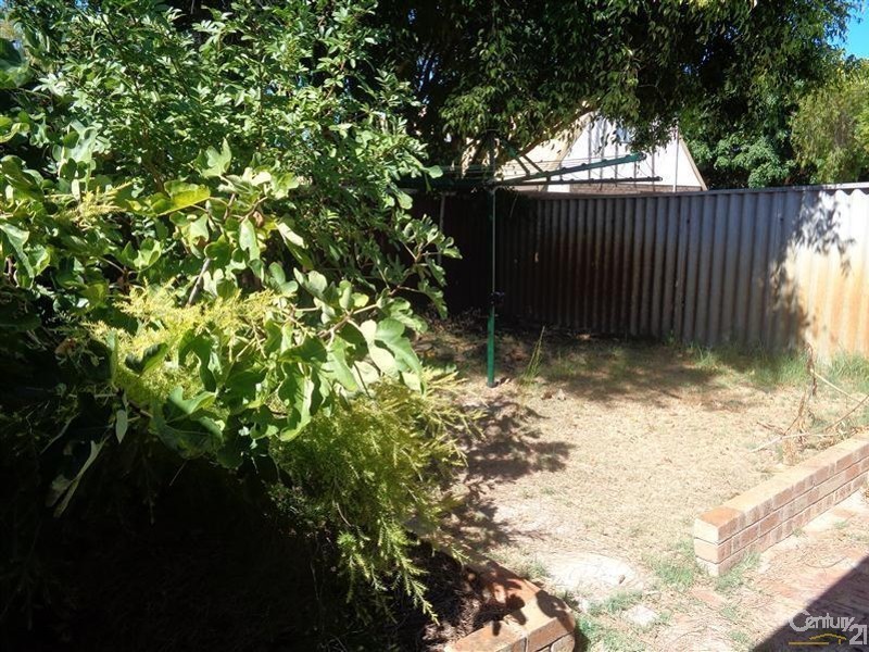 127 Malibu Road, Safety Bay WA 6169