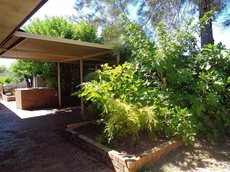 127 Malibu Road, Safety Bay WA 6169