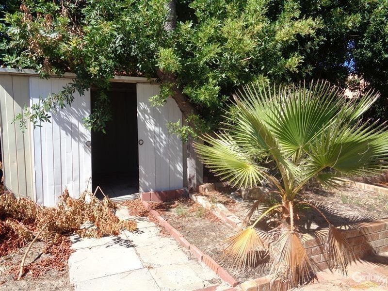 127 Malibu Road, Safety Bay WA 6169