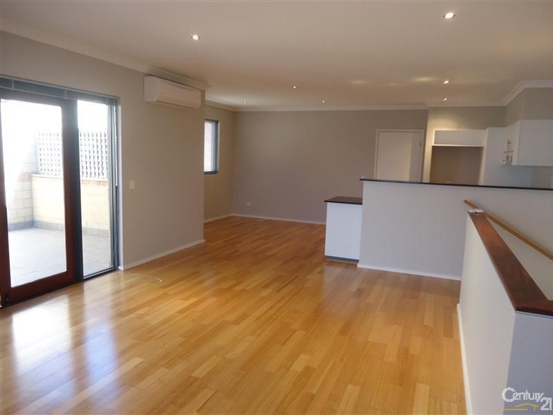 3/1 Sloan Street, Rockingham WA 6168