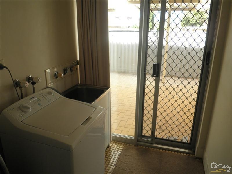 13/101 Simpson Avenue, Rockingham WA 6168