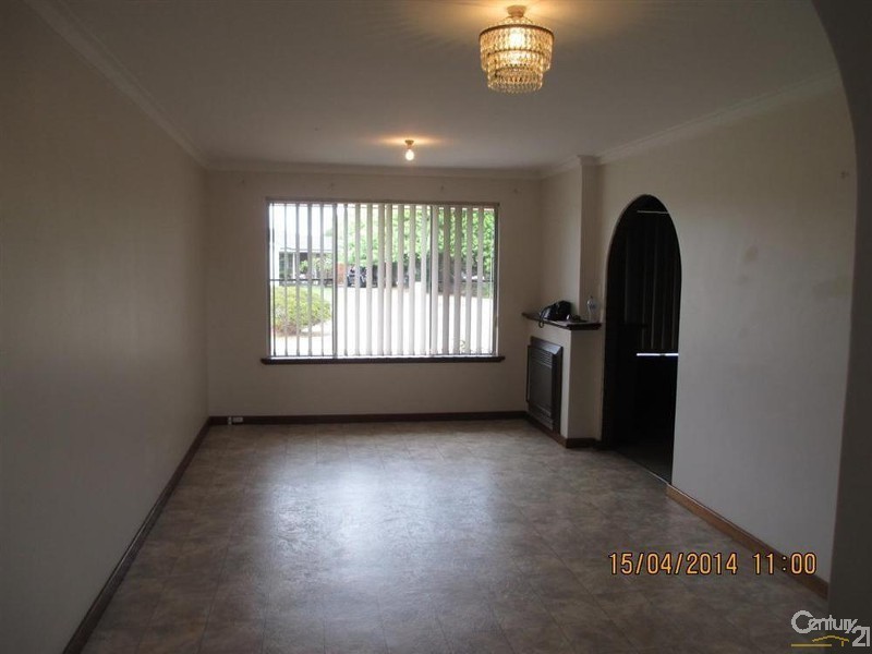 18 Seagate Street, Safety Bay WA 6169