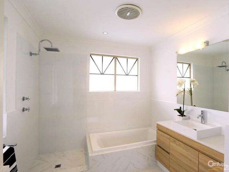 8 Cardiff Place, Warnbro WA 6169