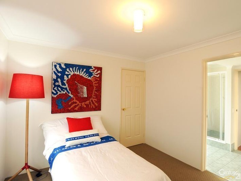 8 Cardiff Place, Warnbro WA 6169