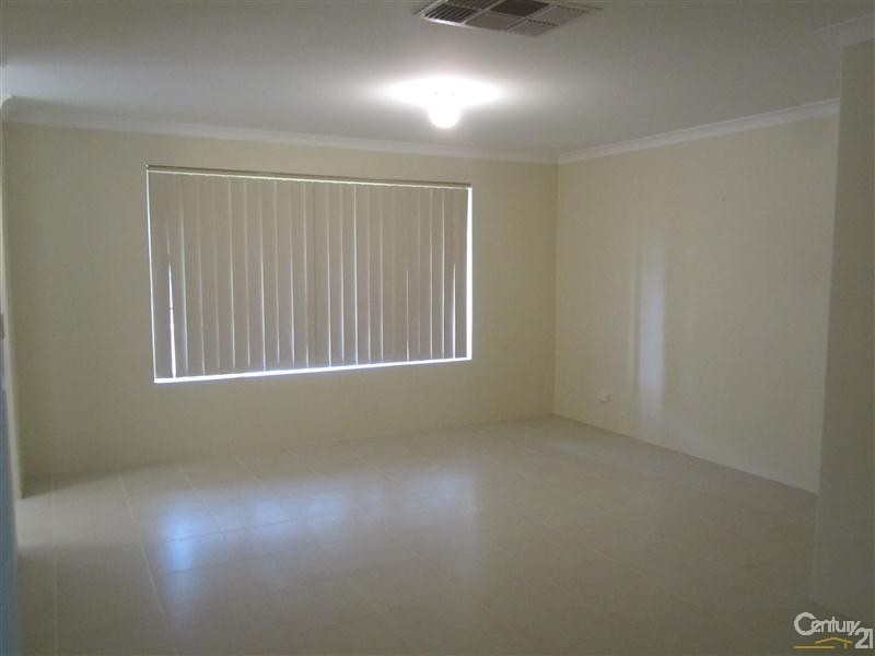 10 Kingston Way, Safety Bay WA 6169