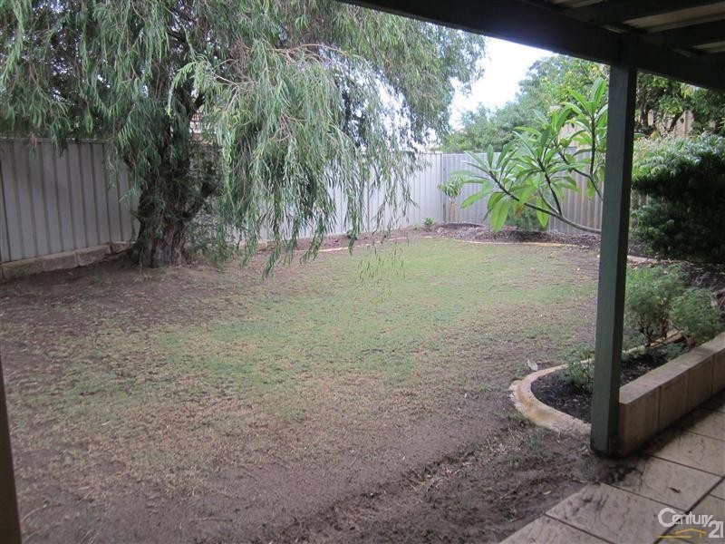 10 Kingston Way, Safety Bay WA 6169