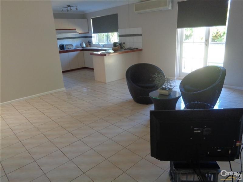 59 Malibu Road, Safety Bay WA 6169