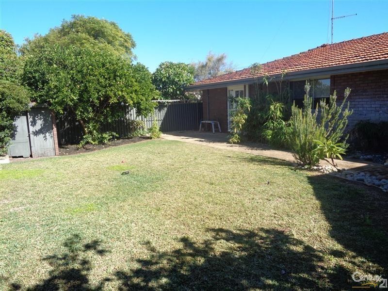 59 Malibu Road, Safety Bay WA 6169