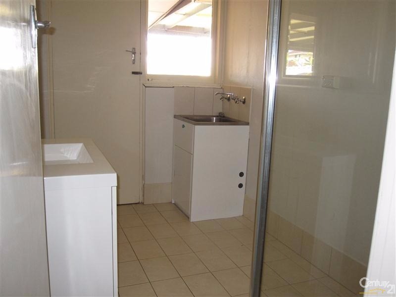 7 Short Street, Safety Bay WA 6169