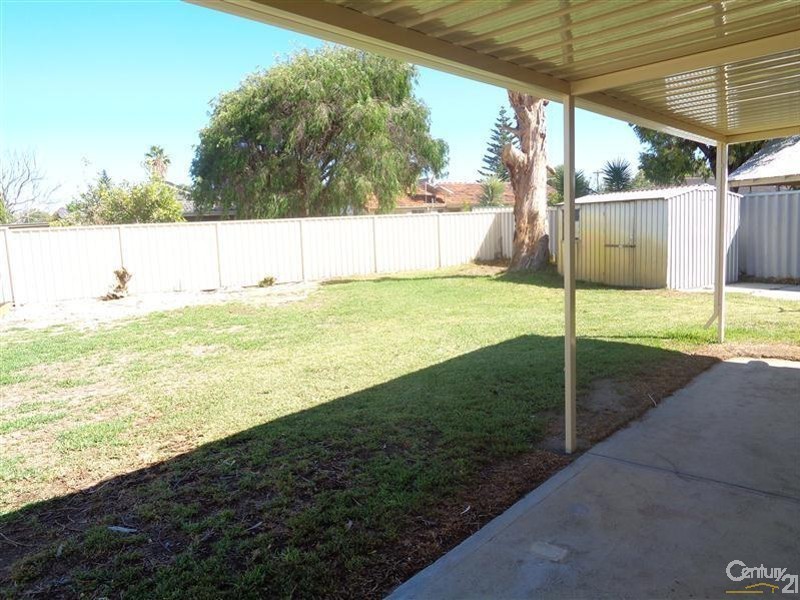 14 Pinedale Way, Safety Bay WA 6169