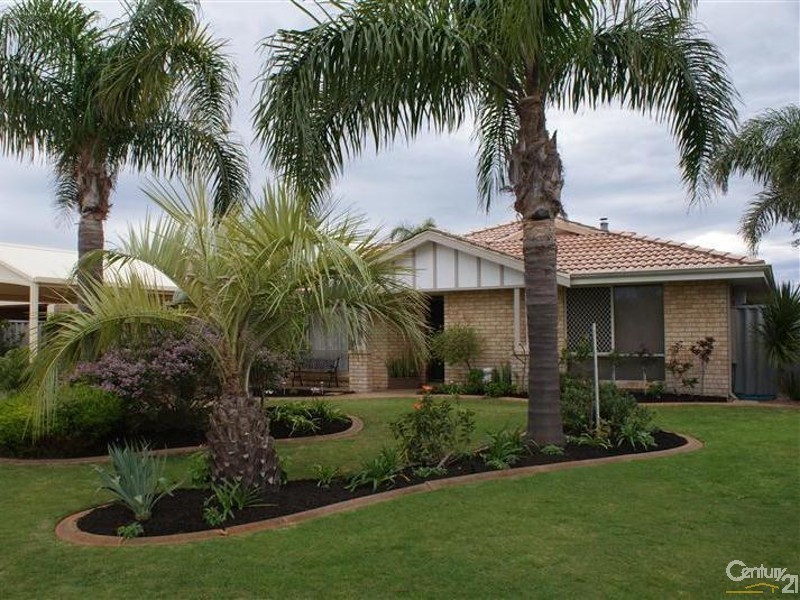 2 Etchell Mews, Waikiki WA 6169