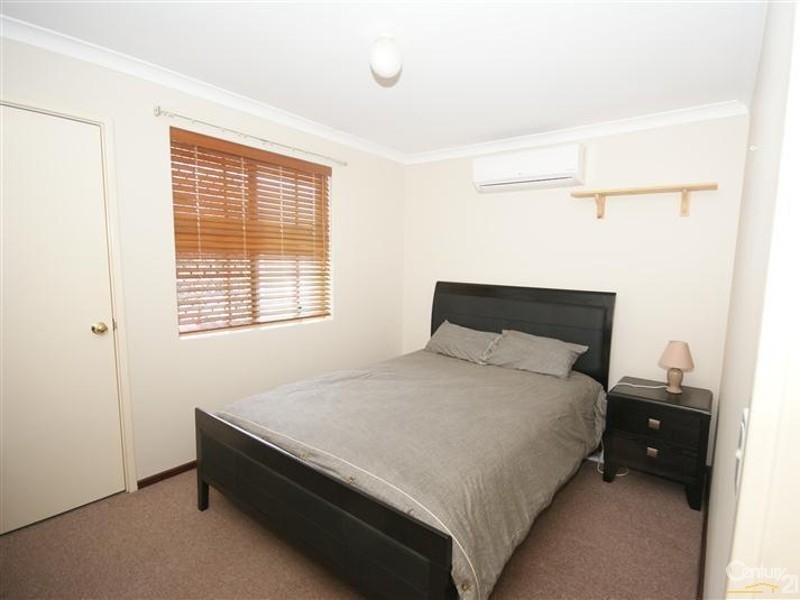 2 Etchell Mews, Waikiki WA 6169