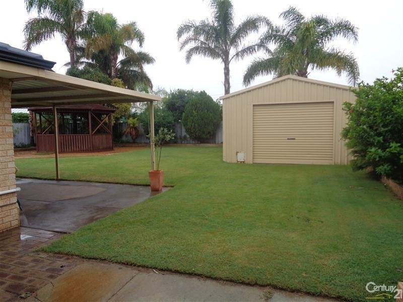 7 Gidgi Way, Waikiki WA 6169