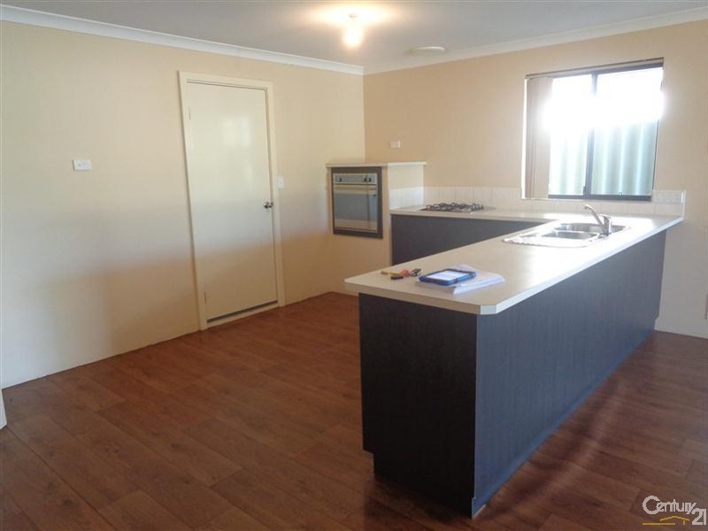 19 Brussels Circuit, Port Kennedy WA 6172