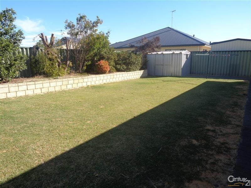 19 Brussels Circuit, Port Kennedy WA 6172