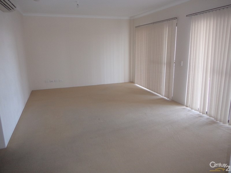77/18-24 Kent Street, Rockingham WA 6168