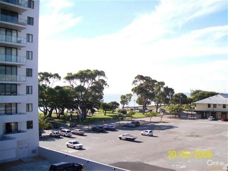 77/18-24 Kent Street, Rockingham WA 6168