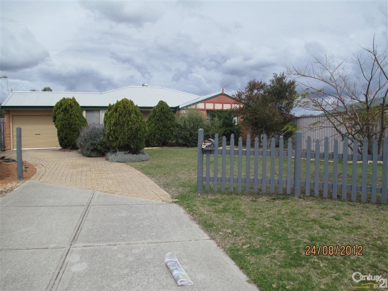 14 Bandera Close, Warnbro WA 6169