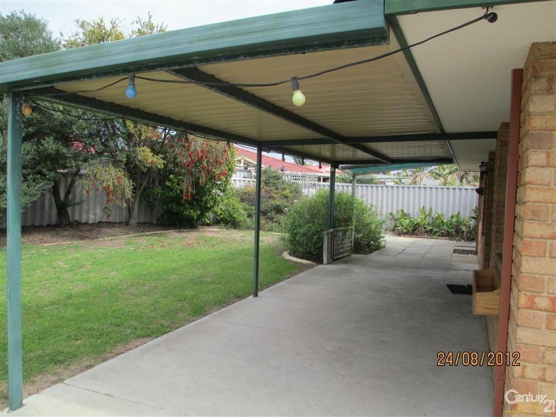 14 Bandera Close, Warnbro WA 6169