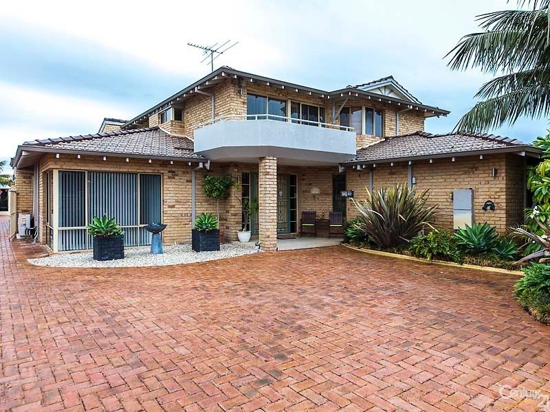 52 Houston Street, Rockingham WA 6168
