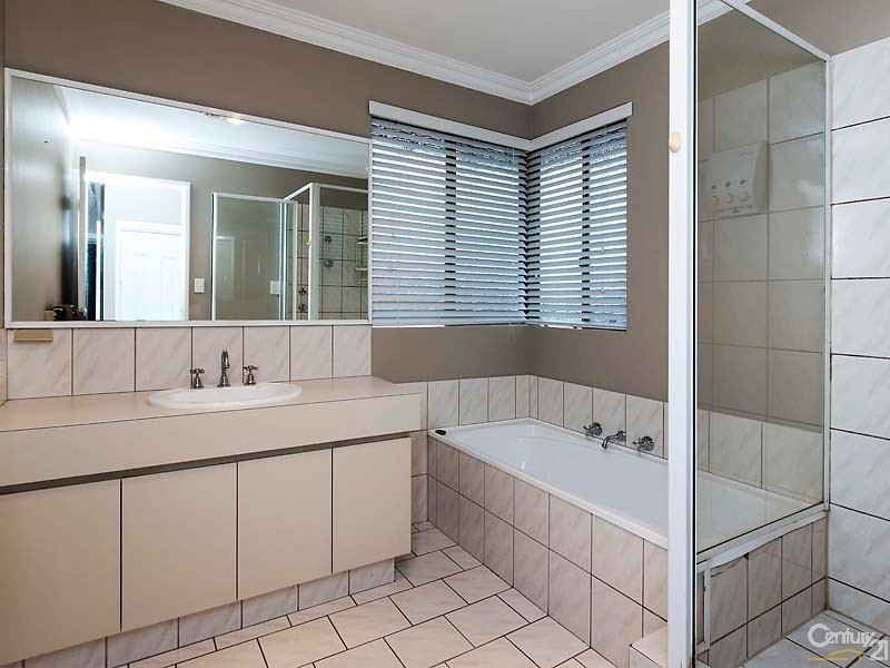 52 Houston Street, Rockingham WA 6168