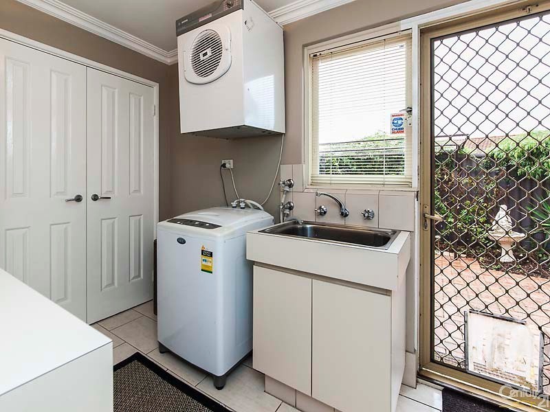 52 Houston Street, Rockingham WA 6168