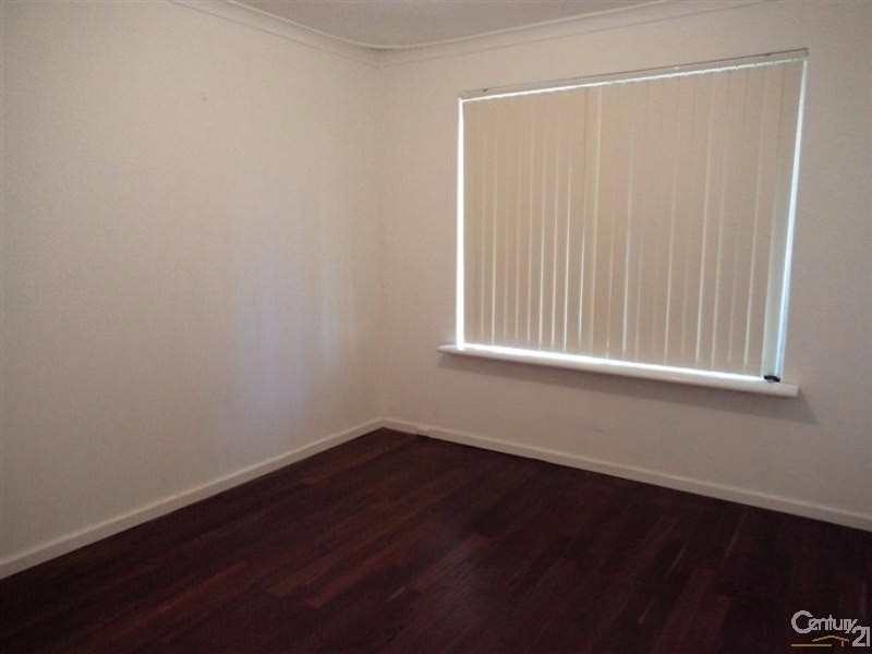 25 Biscayne Street, Safety Bay WA 6169